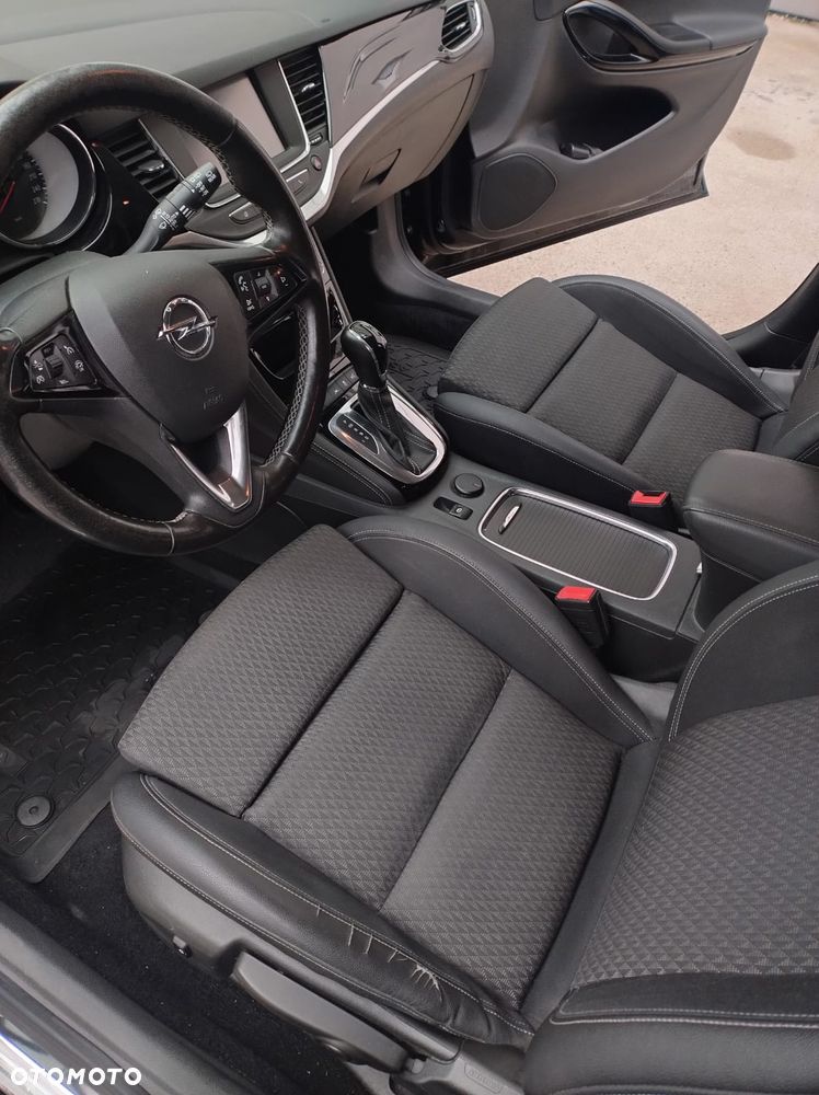 Opel Astra 1.6 T Dynamic S&S - 12