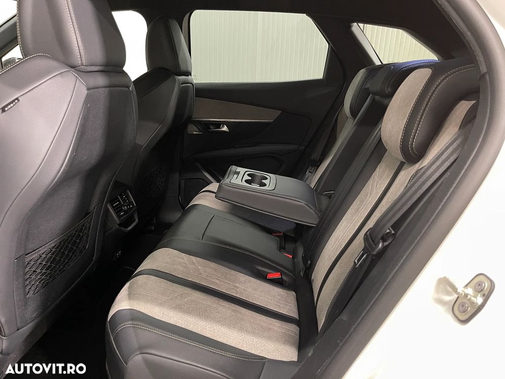 Peugeot 3008 225 e-EAT8 GT - 12