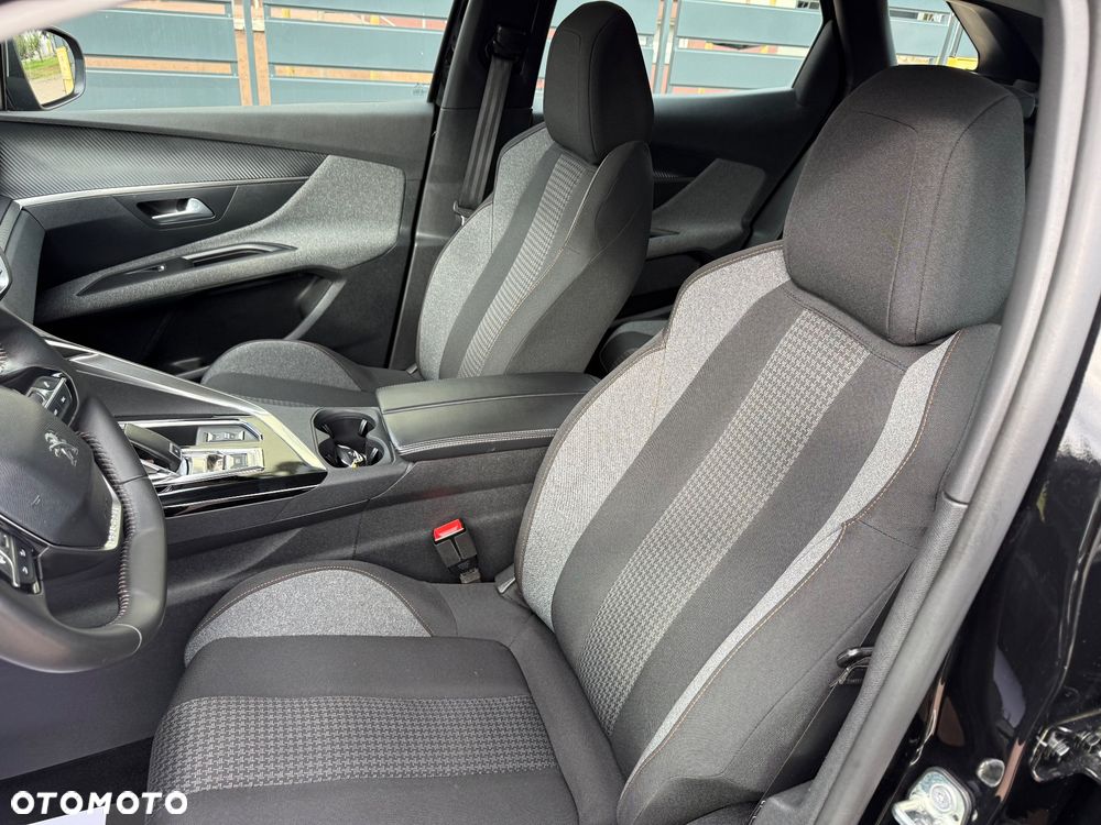 Peugeot 3008 - 23