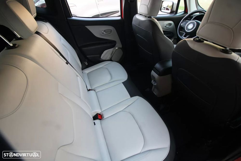 Jeep Renegade 1.4 MultiAir DSG Limited - 29