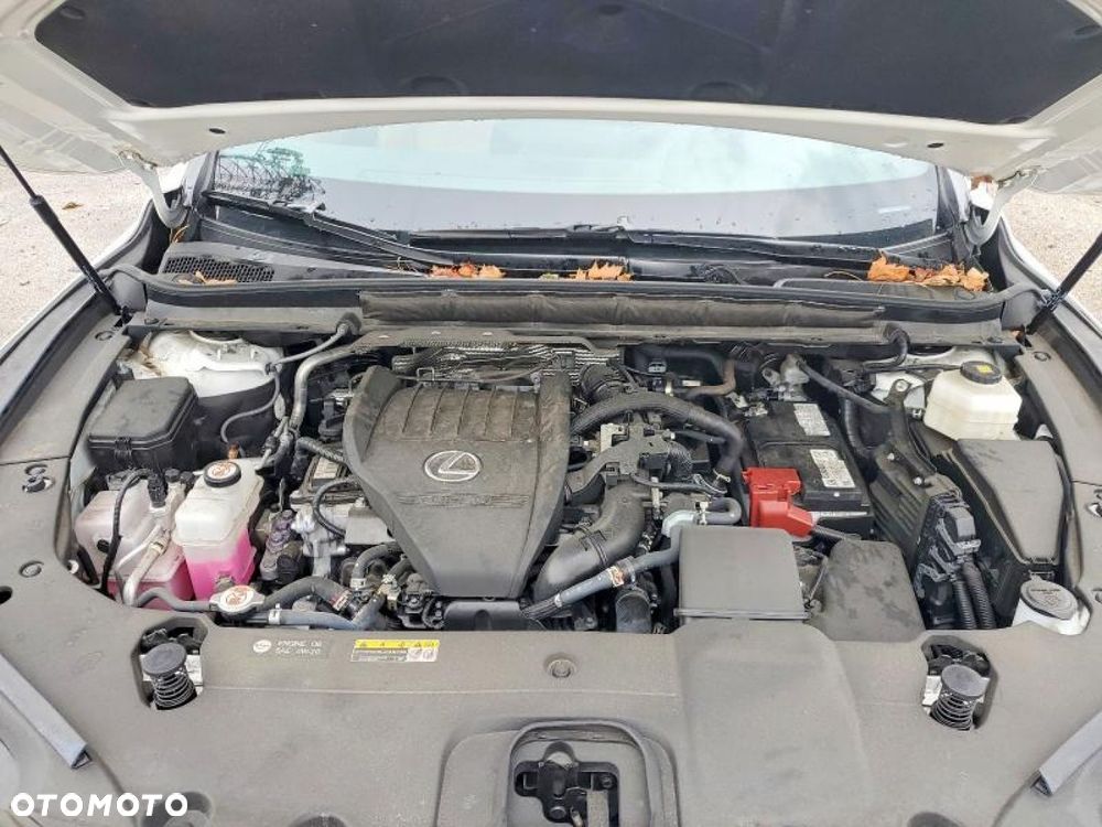 Lexus RX - 7