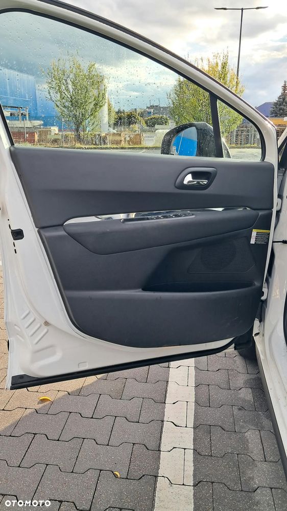 Peugeot 3008 - 25