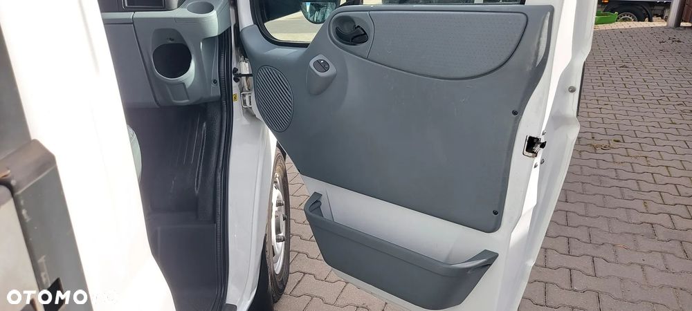Ford TRANSIT - 16