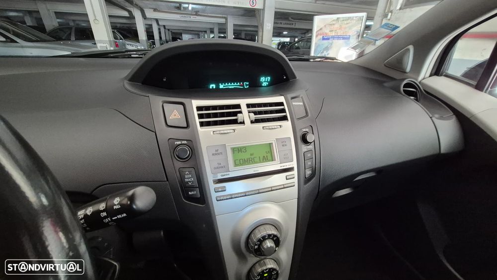 Toyota Yaris 1.0 VVT-i Sol+AC - 20