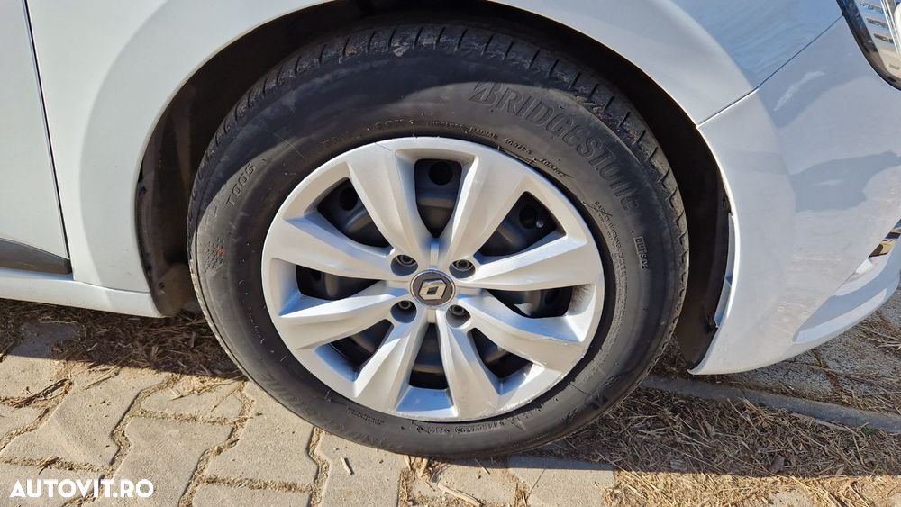 Renault Clio V Blue dCi Life - 16