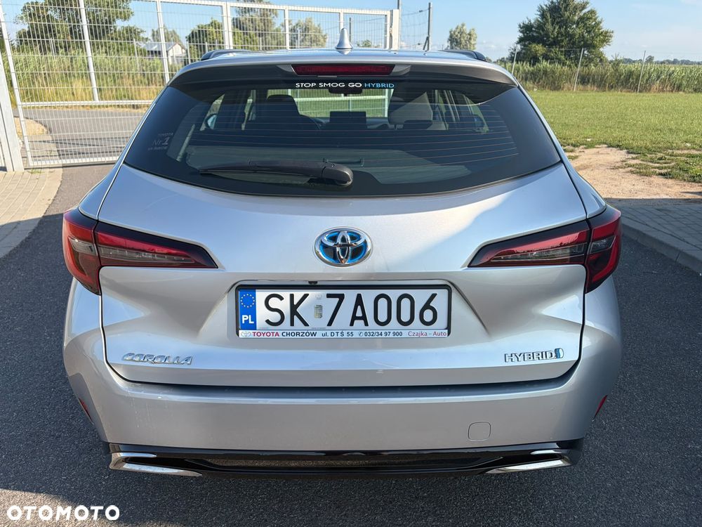 Toyota Corolla 1.8 Hybrid Comfort - 17