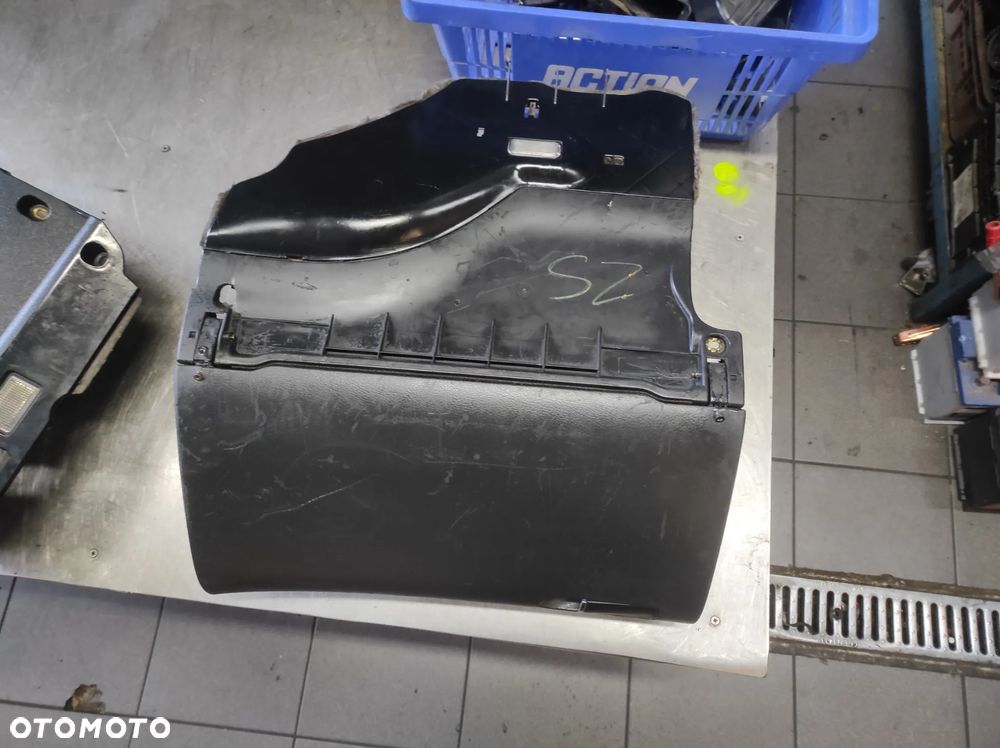 SCHOWEK PASAŻERA AUDI A4 B6 B7 CIEMNY CZARNY CAŁY WYSYŁKA !!! - 3