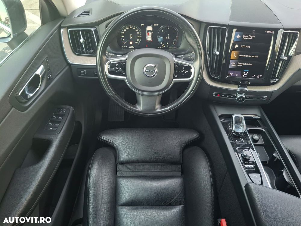VOLVO XC60 2021 — imagine 14