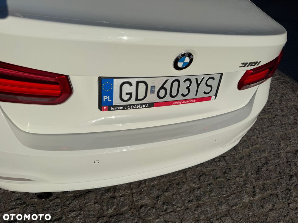 BMW Seria 3 318i Advantage - 13
