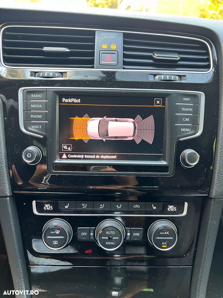 Volkswagen Golf 2.0 TDI BlueMotion Technology DSG Allstar - 6