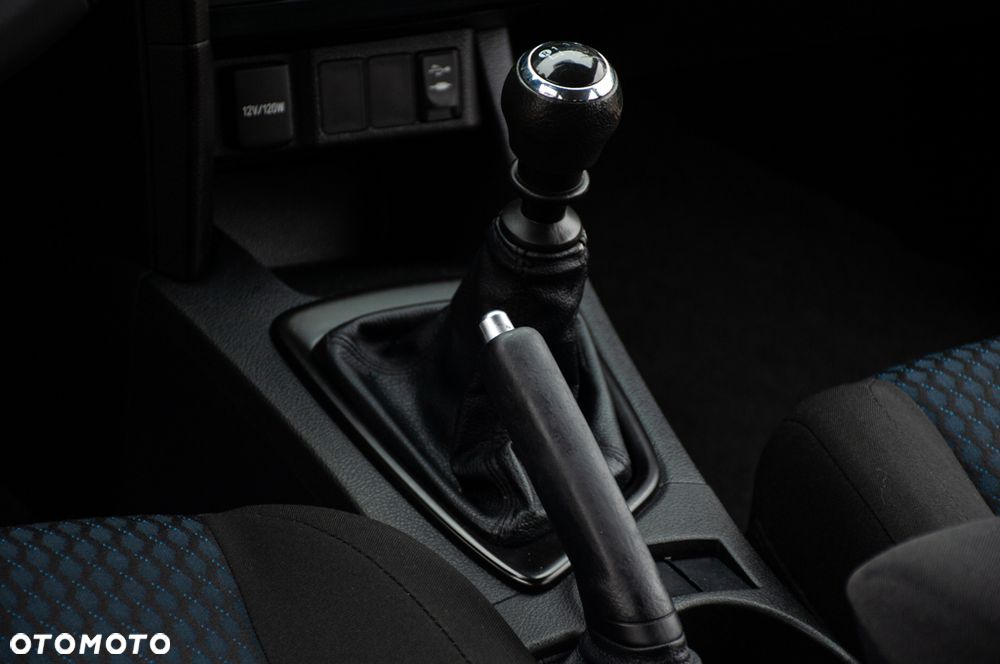 Toyota Auris 1.33 VVT-i Life - 33