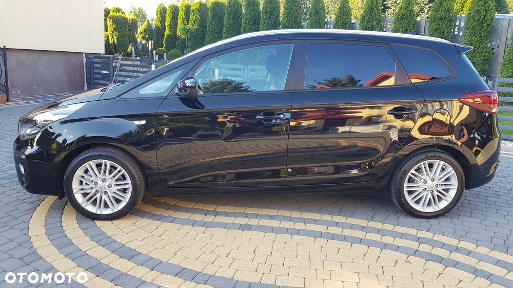 Kia Carens 1.6 GDI Dream Team Edition - 4