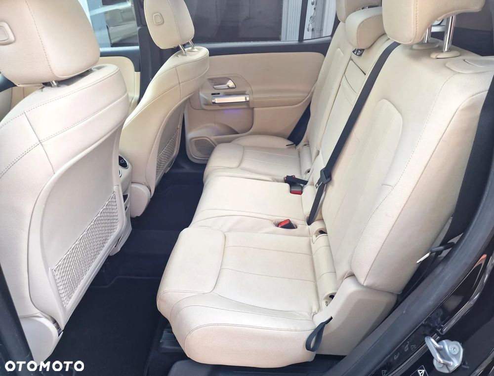 Mercedes-Benz GLB 250 4Matic 8G-DCT Progressive - 13