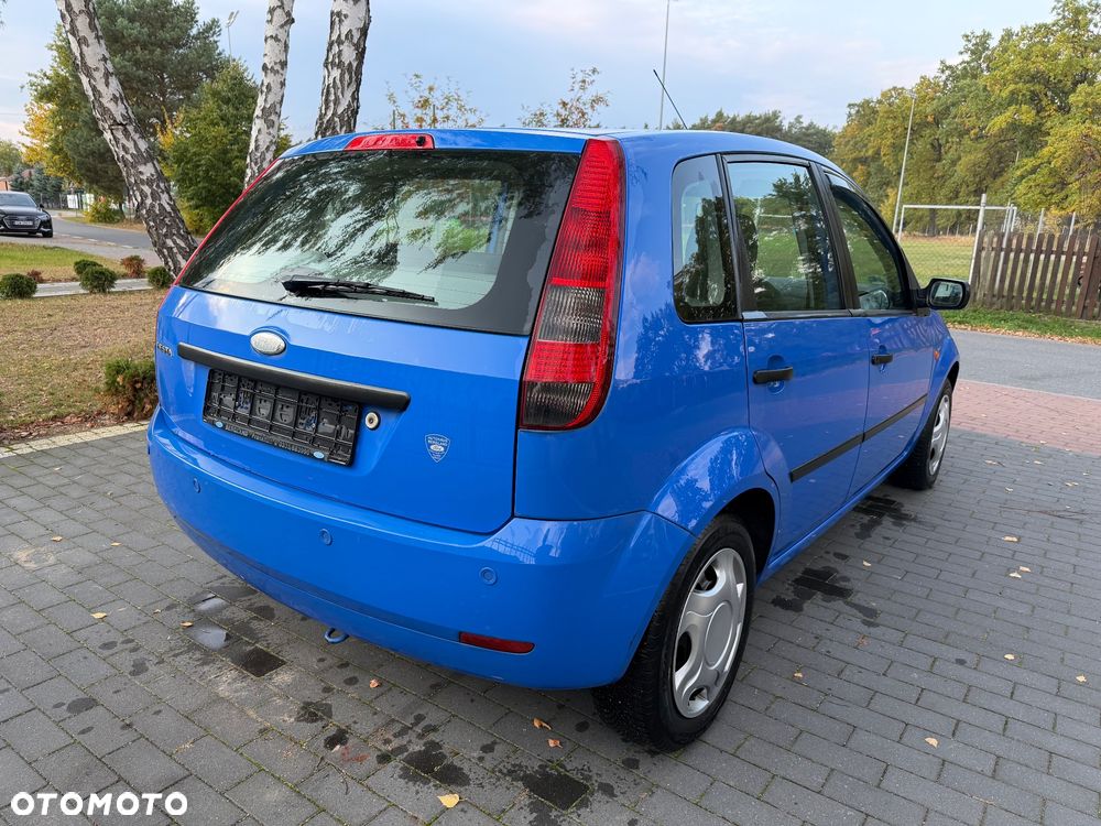 Ford Fiesta - 7