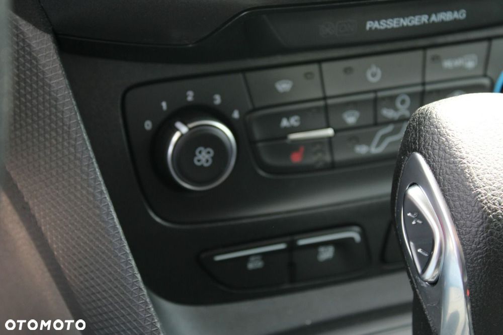 Ford Transit Connect - 23