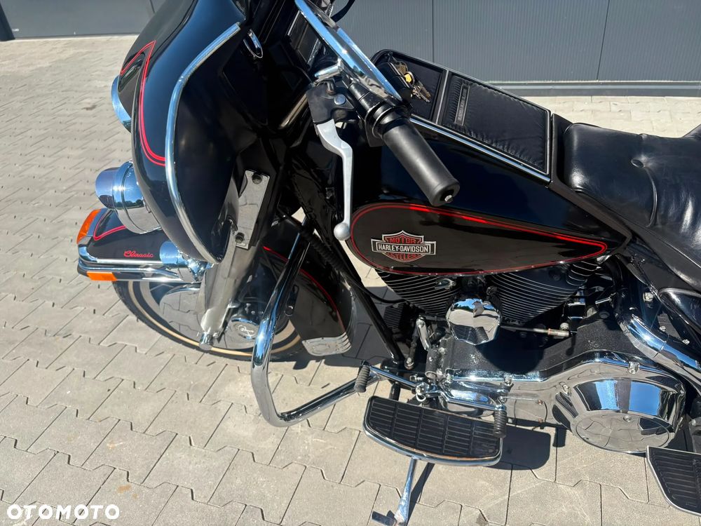 Harley-Davidson FLH Electra Glide - 9