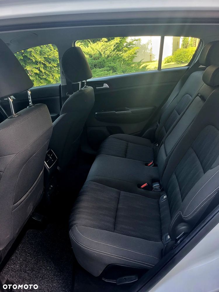 Kia Sportage - 16