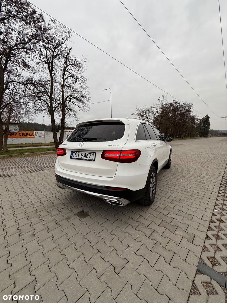 Mercedes-Benz GLC - 12