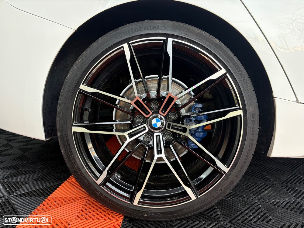 BMW 120 d Pack M - 26