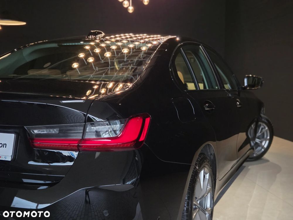 BMW Seria 3 - 18