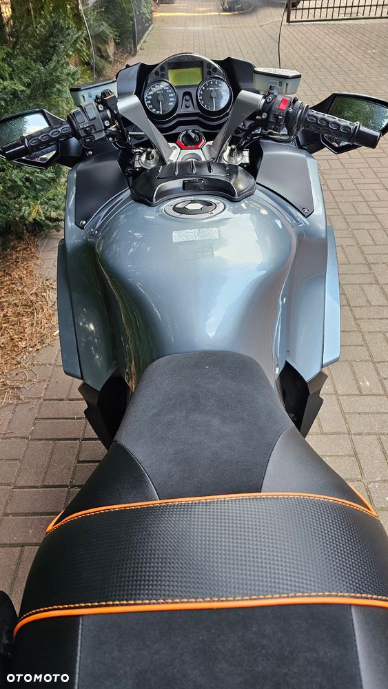 Kawasaki GTR - 15
