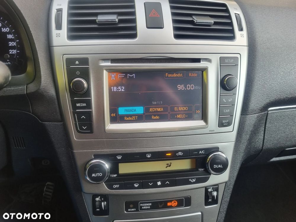 Toyota Avensis 1.8 Business Edition - 15