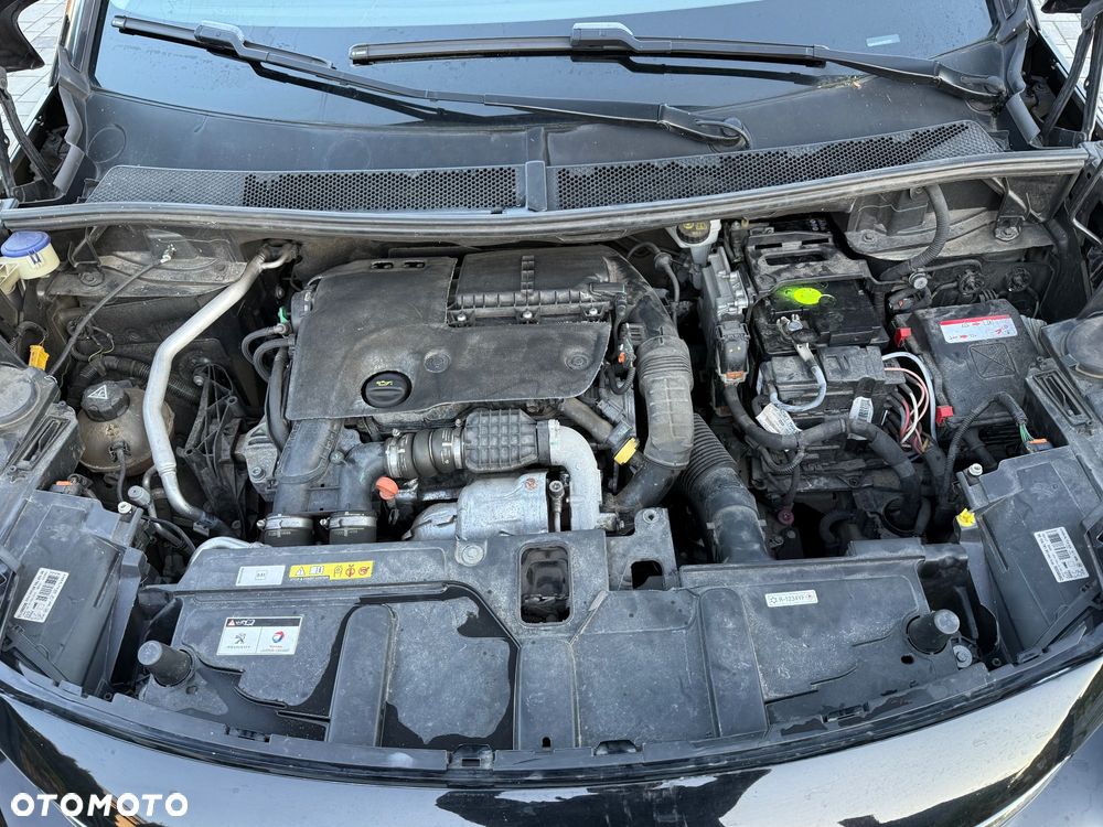 Peugeot 3008 1.6 BlueHDi Active S&S EAT6 - 29