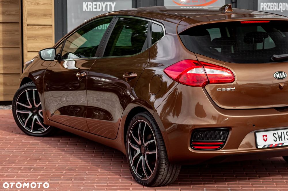 Kia Ceed 1.6 GDI DCT Vision - 9
