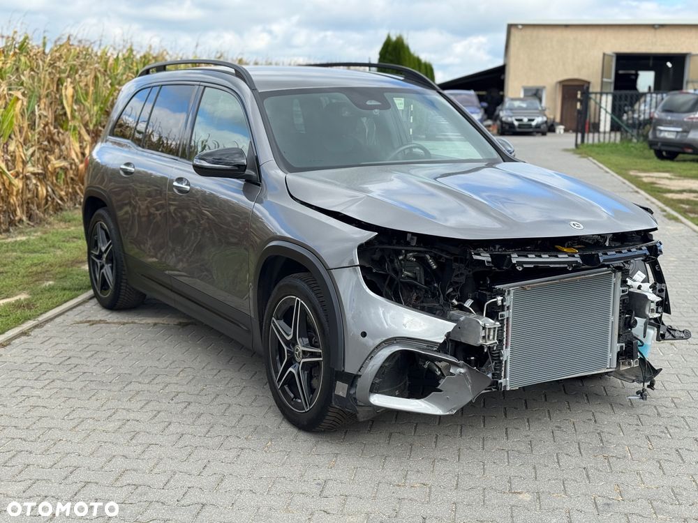 Mercedes-Benz GLB 200 d 4-Matic AMG Line 8G-DCT - 14