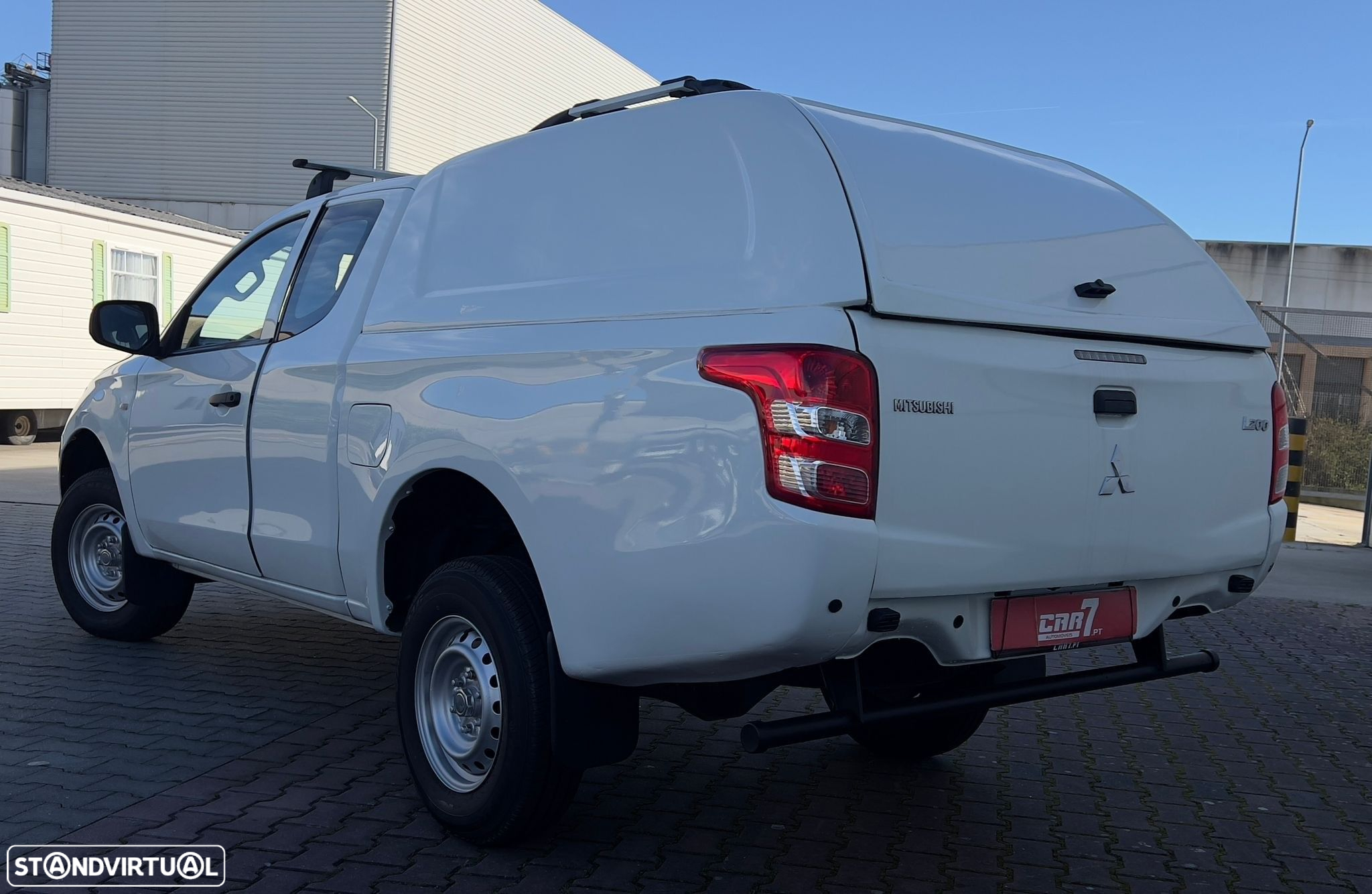 Mitsubishi L200 2.4 DI-D CD Invite Space Cab 3L 4WD - 3