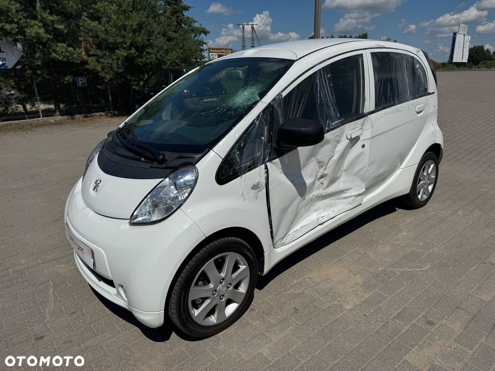 Peugeot iOn Active - 4