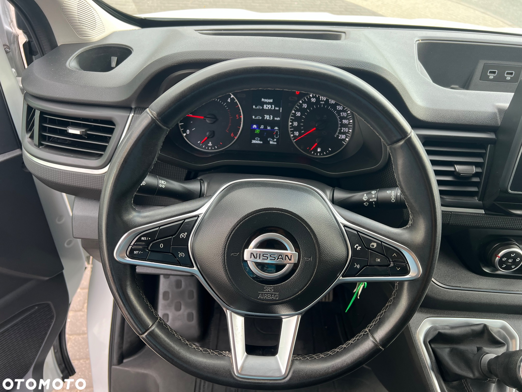 Nissan PRIMASTAR L2H1 - 11