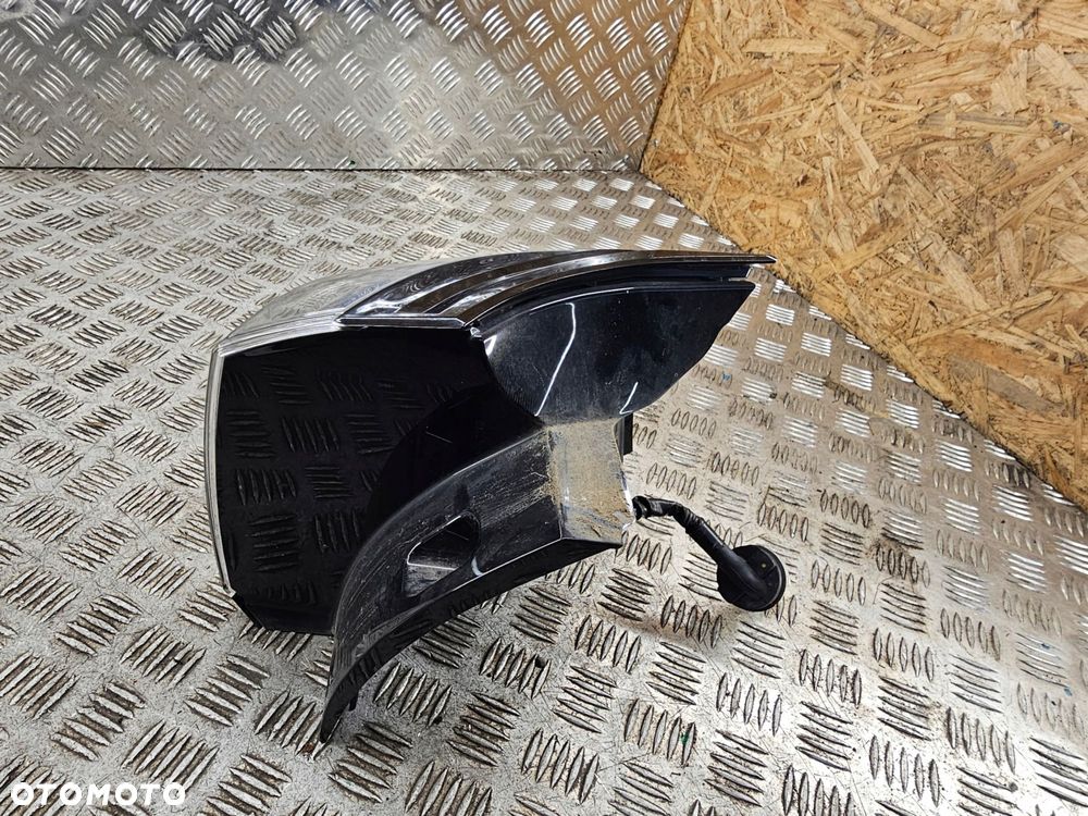 suzuki sx4 s-cross lampa lewa tylna lewy tył 6130l - 6