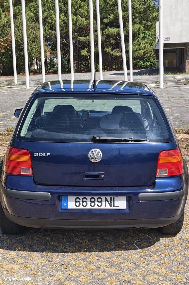 Volkswagen Golf 1.4i Confortline JE+AC — fotografia 8