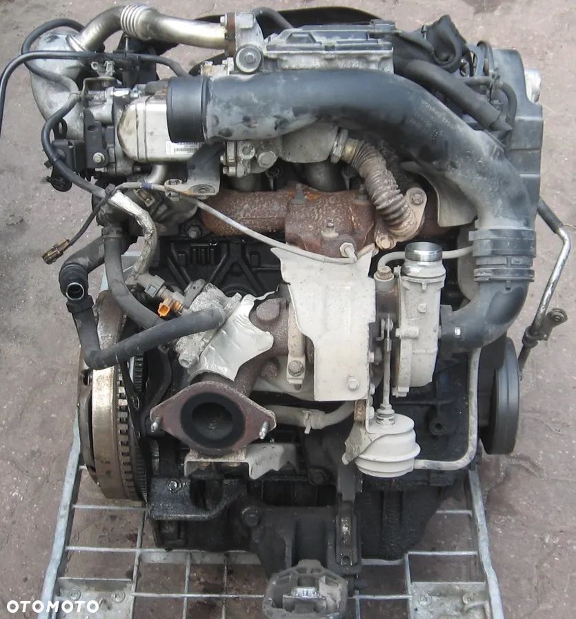 1.9 dci F9Q słupek silnik RENAULT SCENIC III VIVARO TRAFIC MOTOR głowica - 2