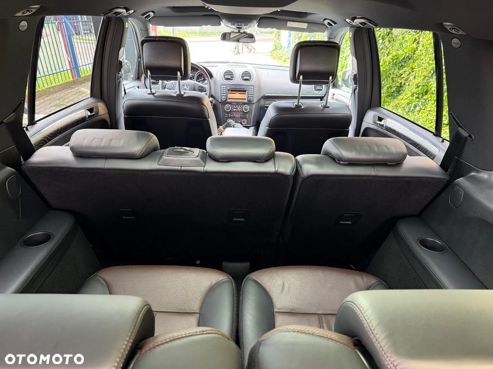 Mercedes-Benz GL 500 4Matic 7G-TRONIC Grand Edition - 12