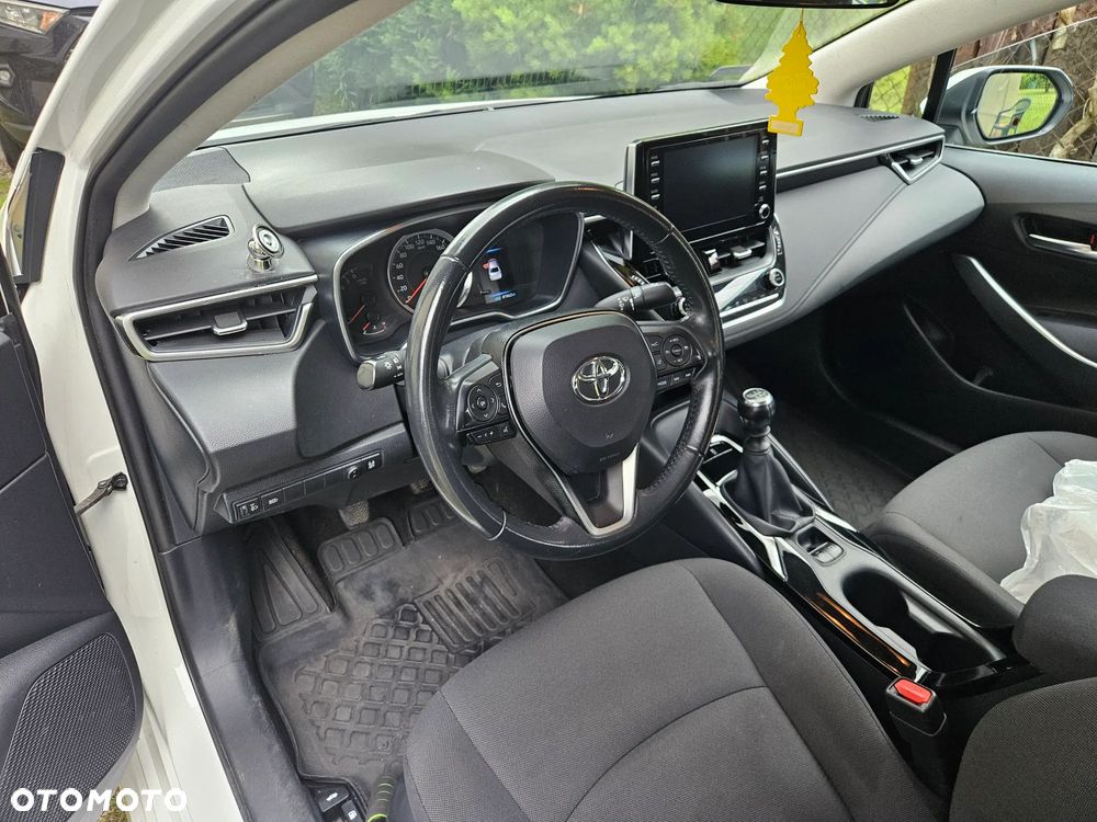 Toyota Corolla - 9