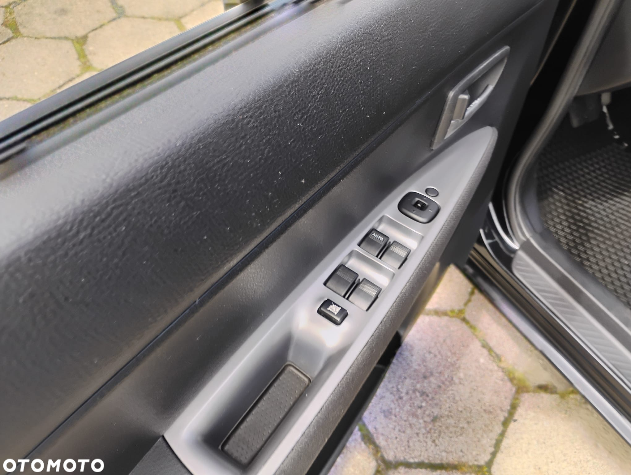Mazda 2 1.4l Exclusive - 24