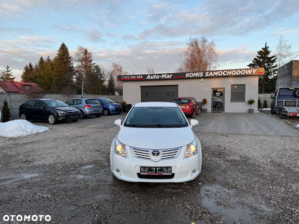 Toyota Avensis 1.6 Comfort - 2