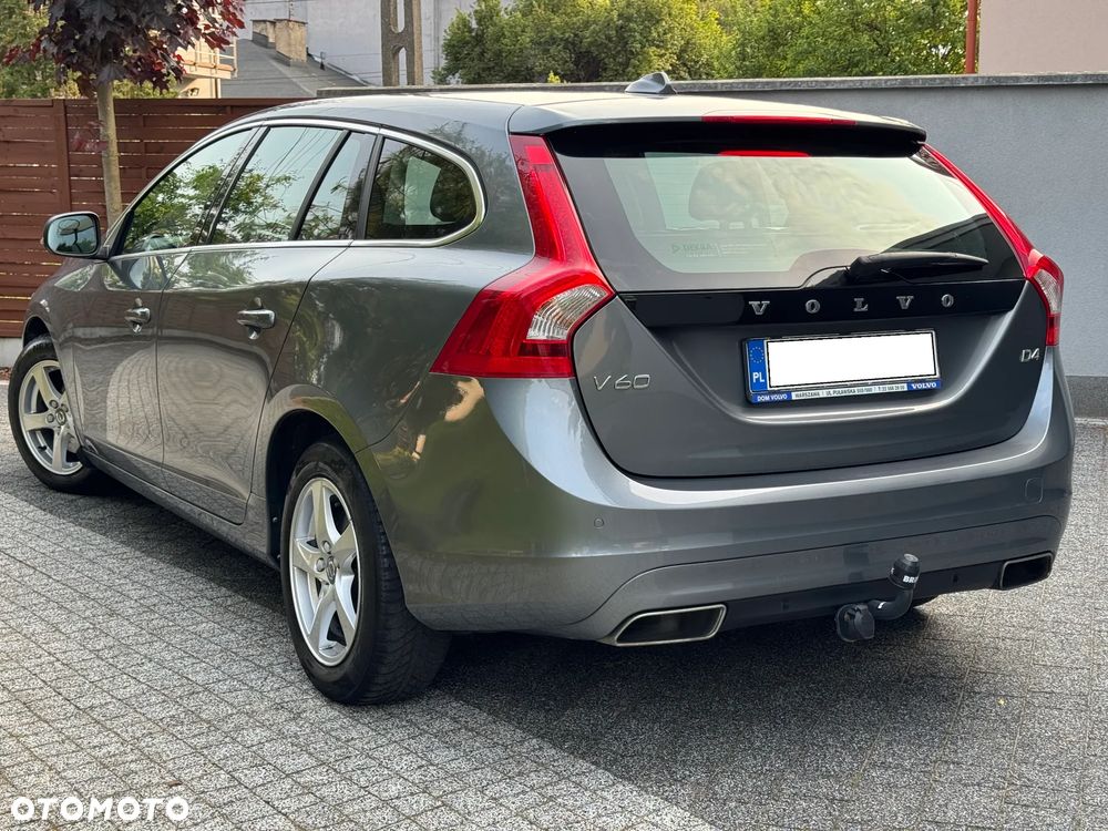 Volvo V60 D4 Drive-E Momentum - 22