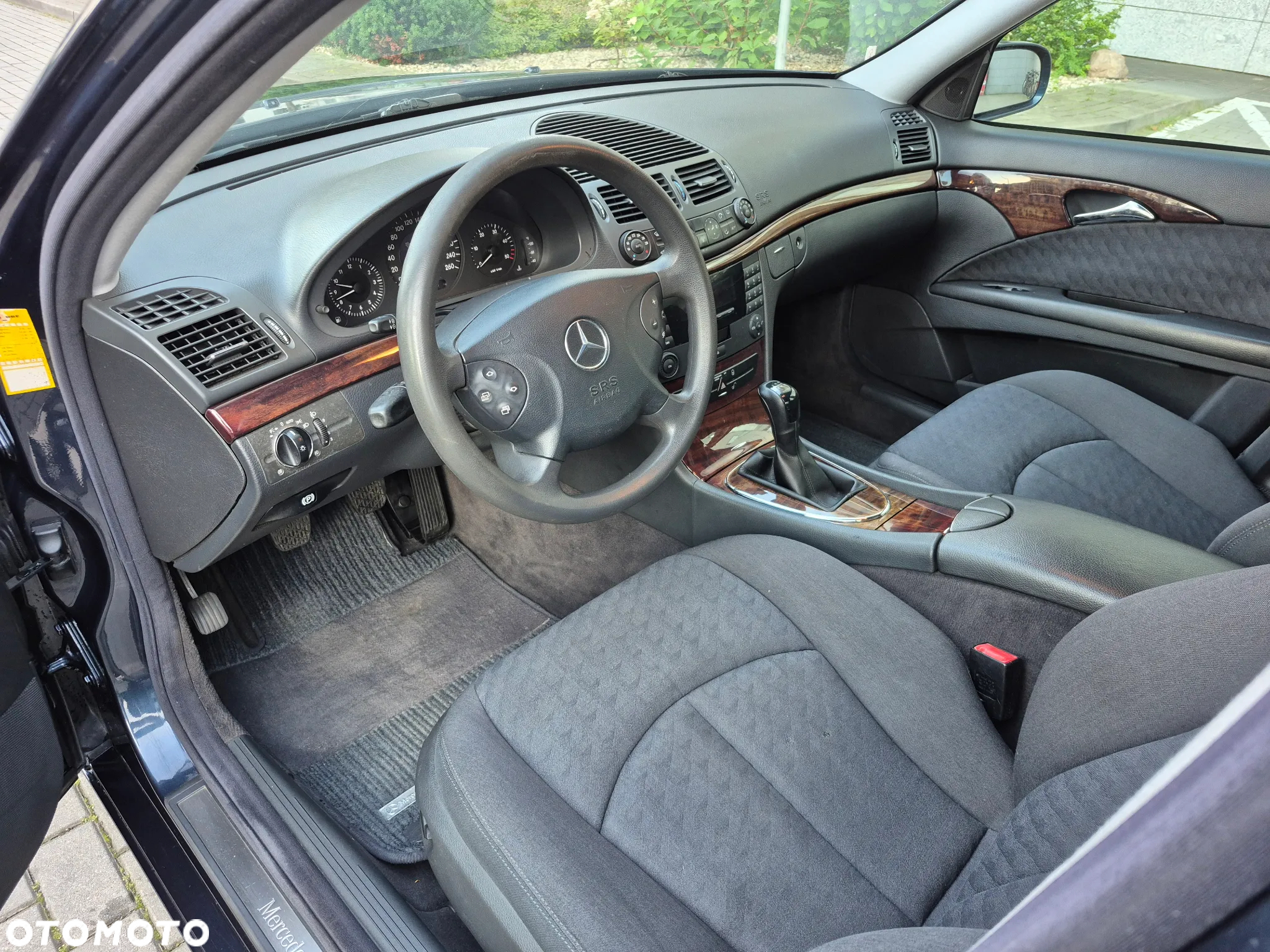 Mercedes-Benz Klasa E 220 CDI Classic - 12