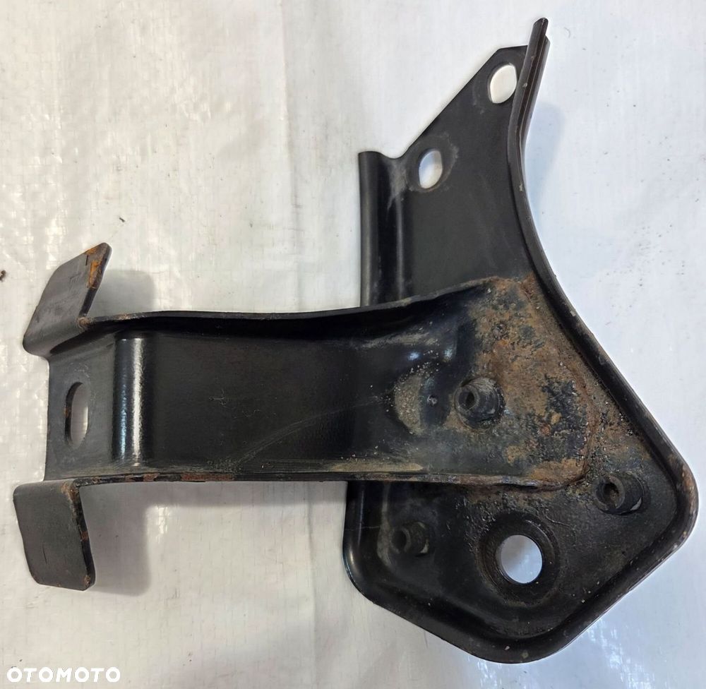 mocowanie lewe zawieszenia tylnego MERCEDES W212 KOMBI 2,2 A2073520146 - 3