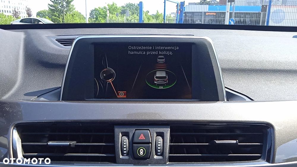 BMW X1 sDrive18d xLine - 19