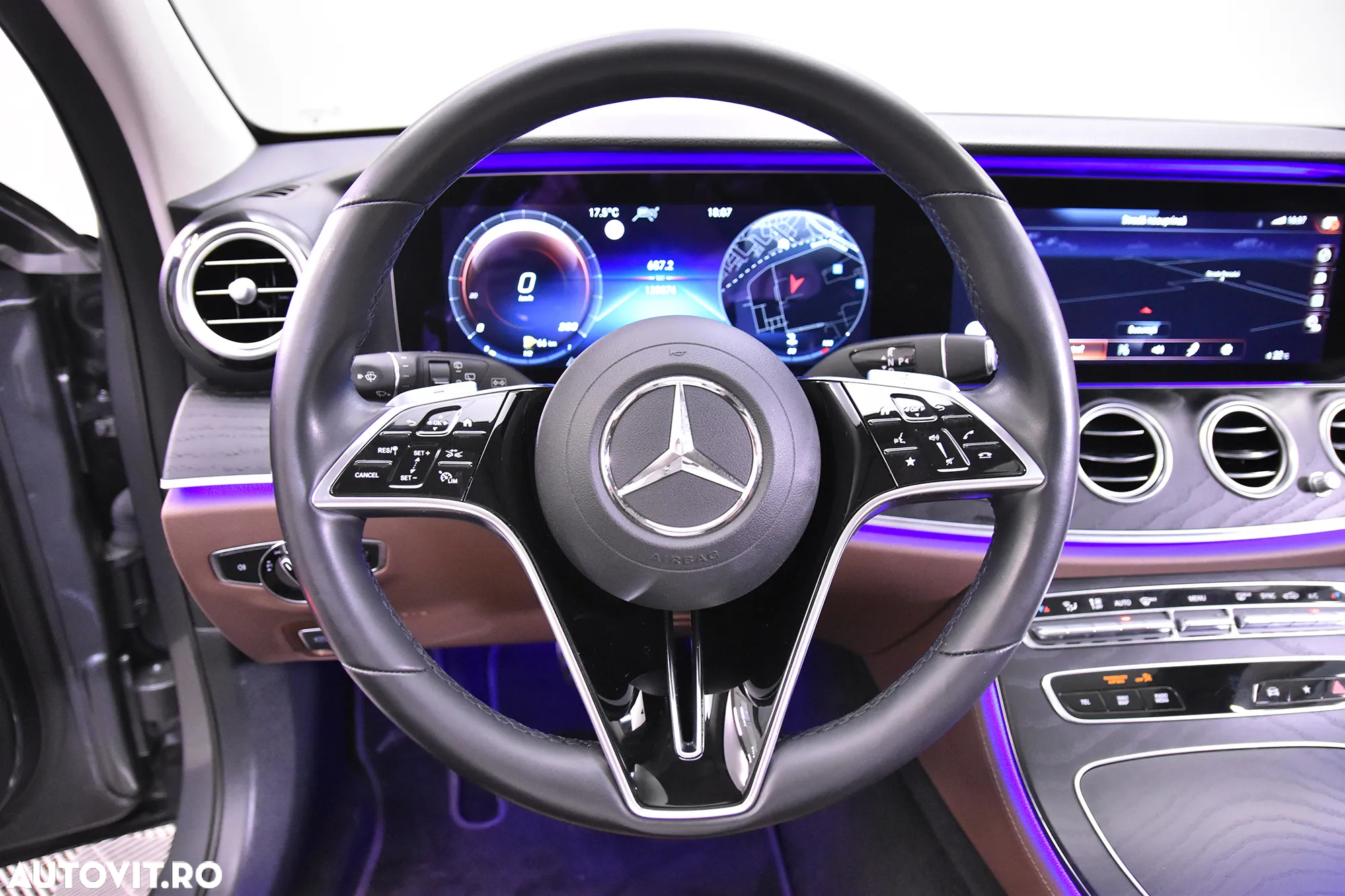 Mercedes-Benz E 220 d All-Terrain 4MATIC Aut. - 15
