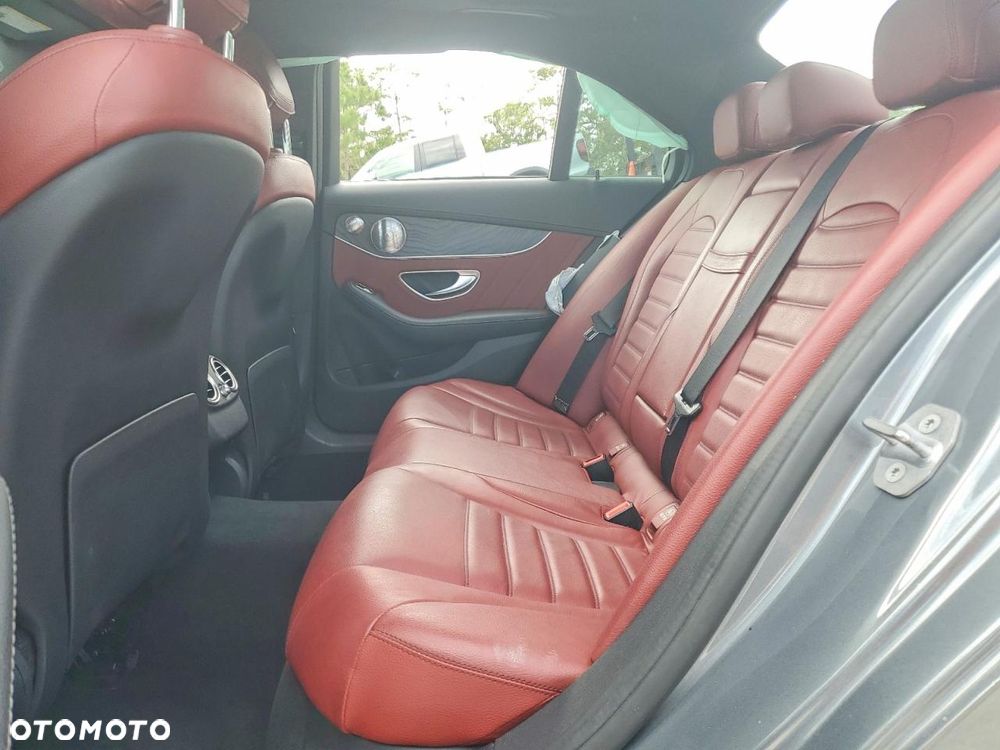 Mercedes-Benz Klasa C 300 7G-TRONIC Exclusive - 9