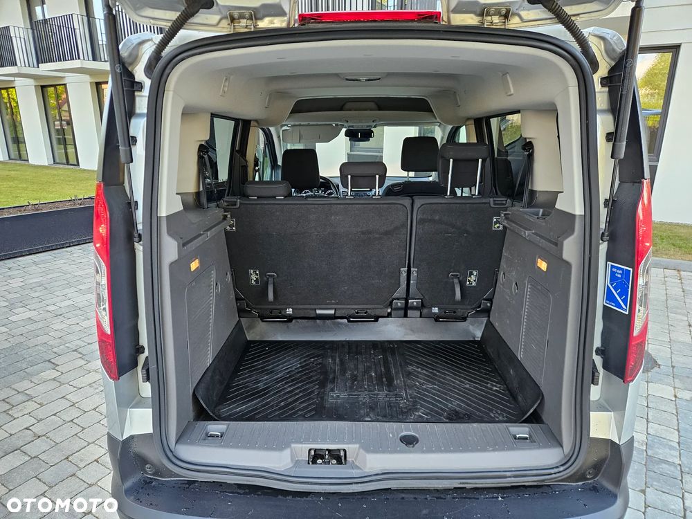Ford Tourneo Connect - 18