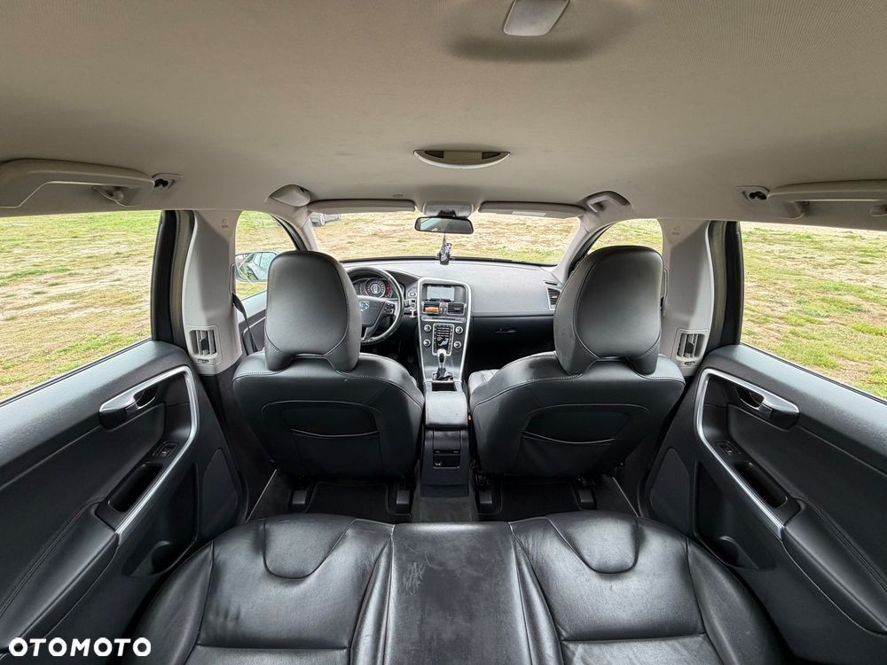 Volvo XC 60 D3 Drive-E Kinetic - 19