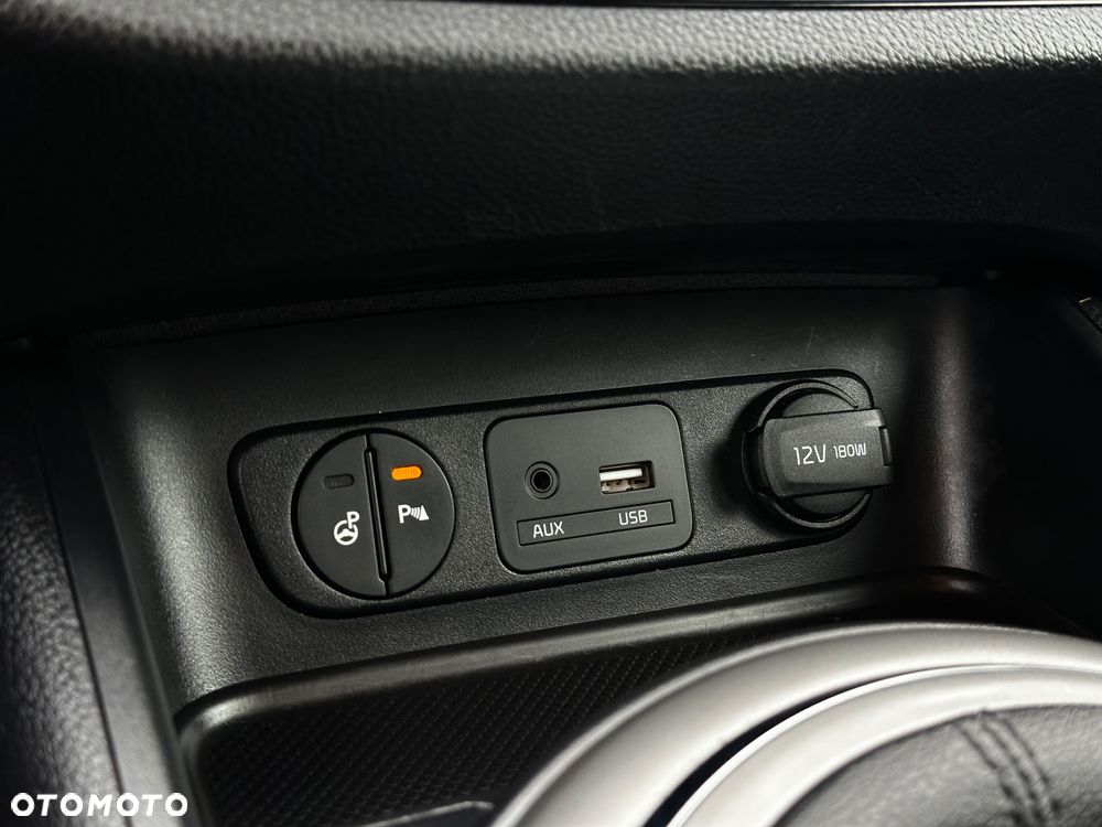 Kia Sportage 1.6 GDI Business Line 2WD - 24