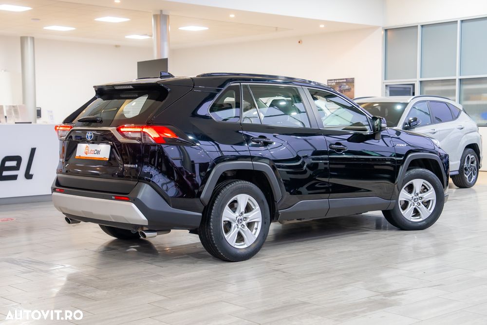 Toyota RAV4 - 11