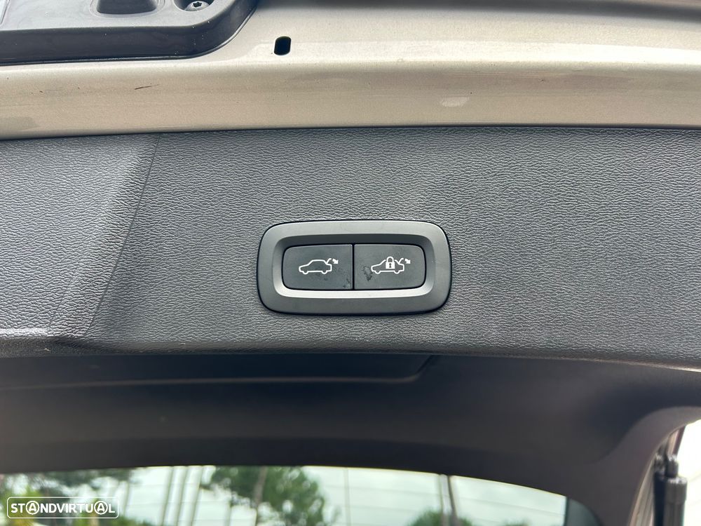 Volvo XC 40 1.5 T2 Core Auto - 23